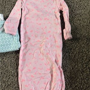 Simple Pink Nightgown Pajamas with Long Sleeves